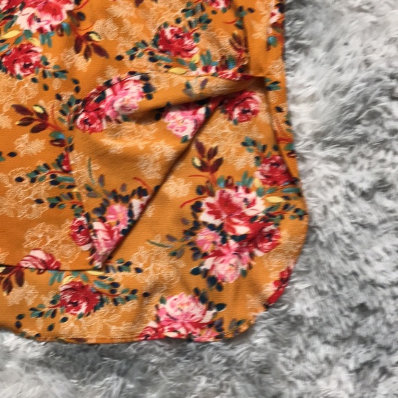 Fig and Flower Tunic Blouse - Picture 6 of 8